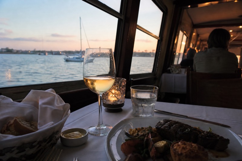 Gourmet Dinner Cruise